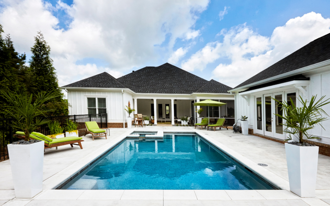 Why You Should Add A Spa To Your Pool Design in 2025 for Toronto Homeowners
